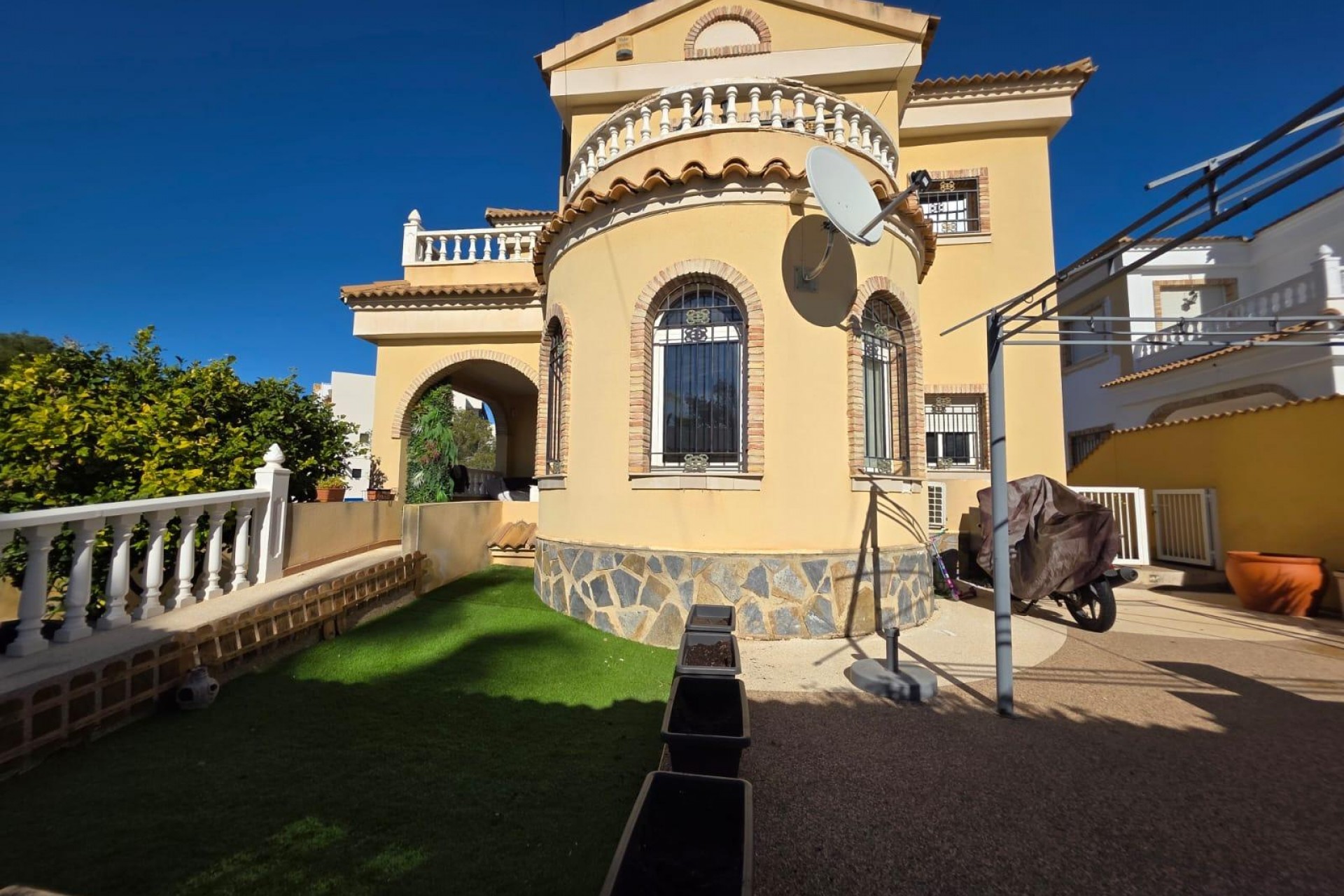 Brukt - Villa -
Orihuela Costa - Villamartín-las Filipinas