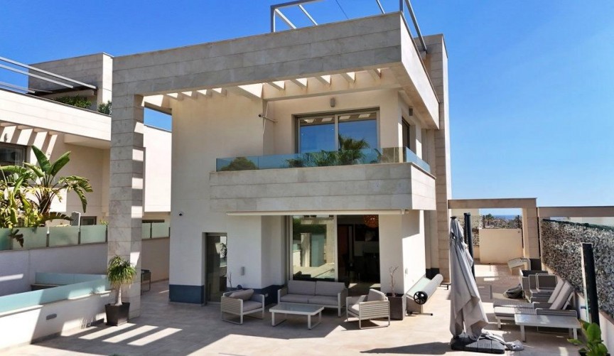 Brukt - Villa -
Orihuela Costa - Villamartín