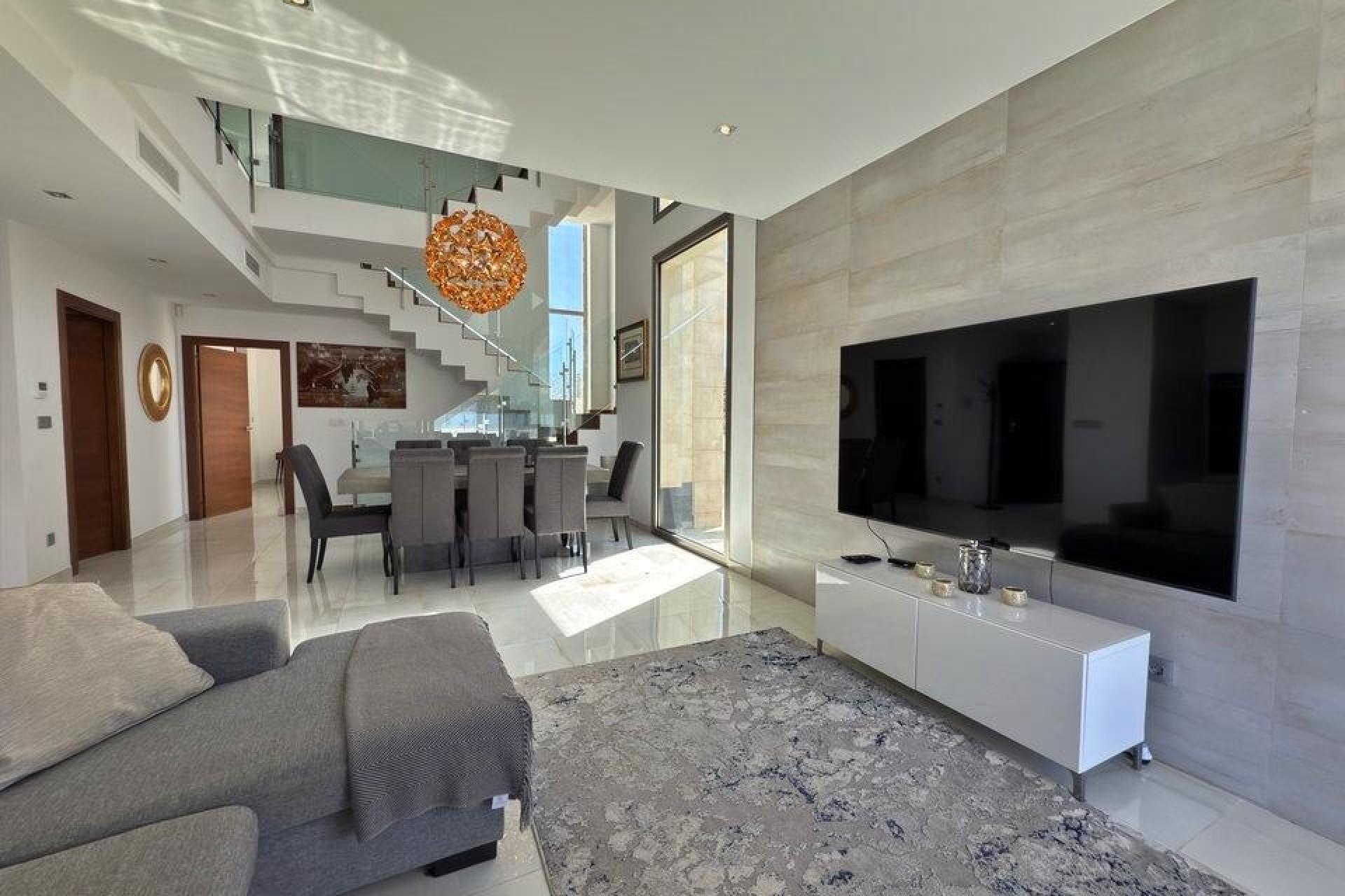 Brukt - Villa -
Orihuela Costa - Villamartín
