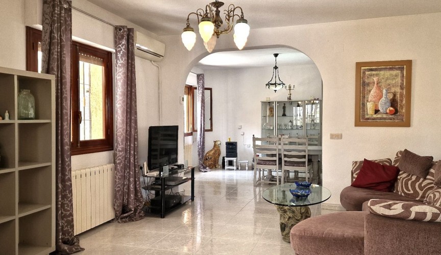 Brukt - Villa -
Orihuela - Inland