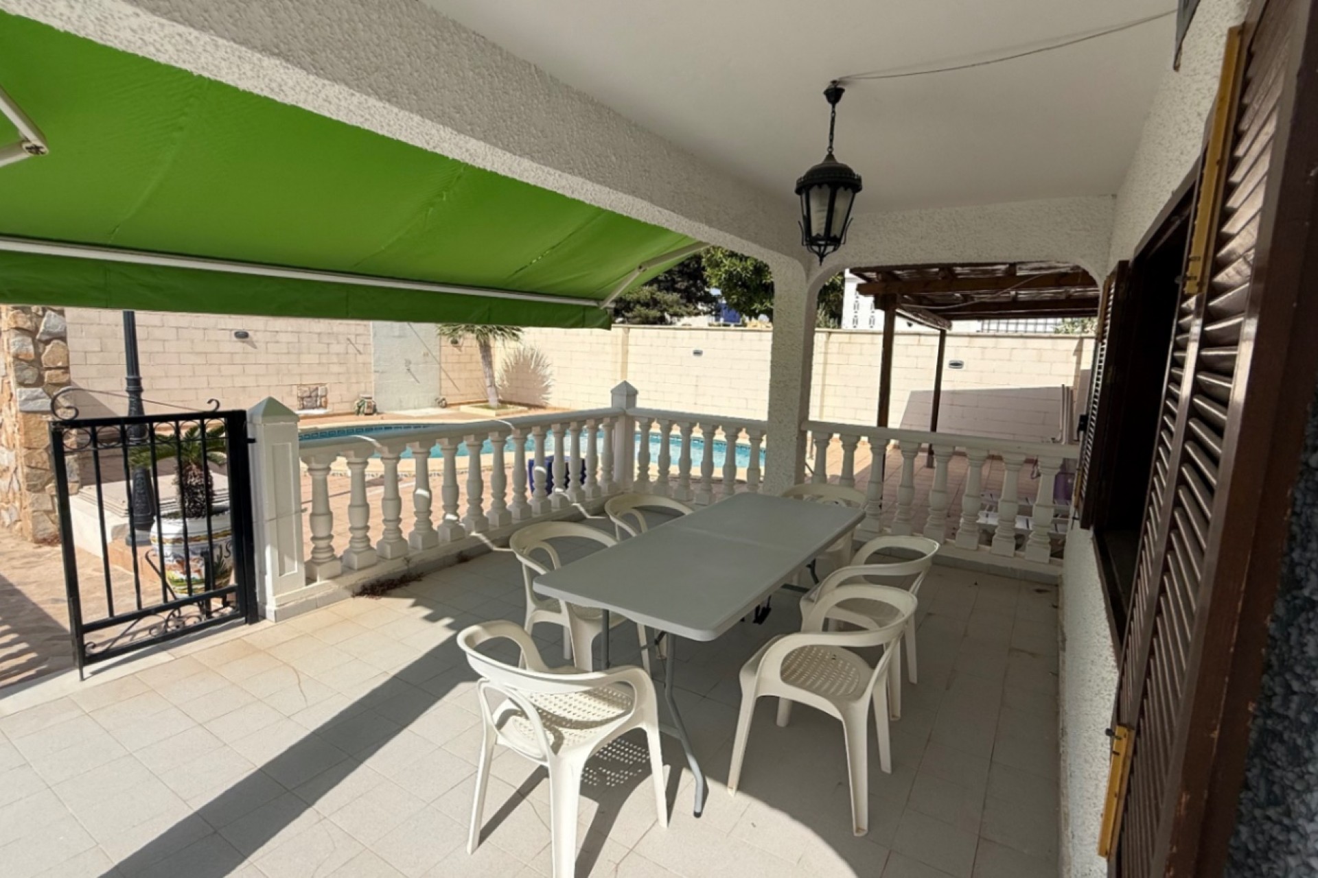 Brukt - Villa -
Orihuela - Inland