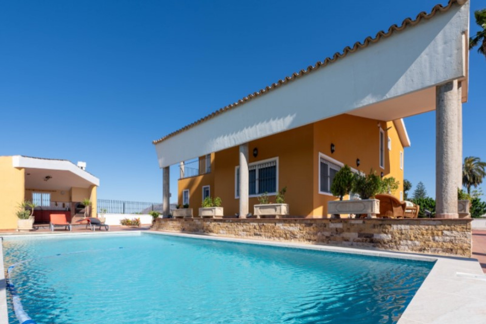 Brukt - Villa -
Orihuela - Inland