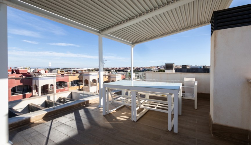 Brukt - Villa -
Orihuela - Inland