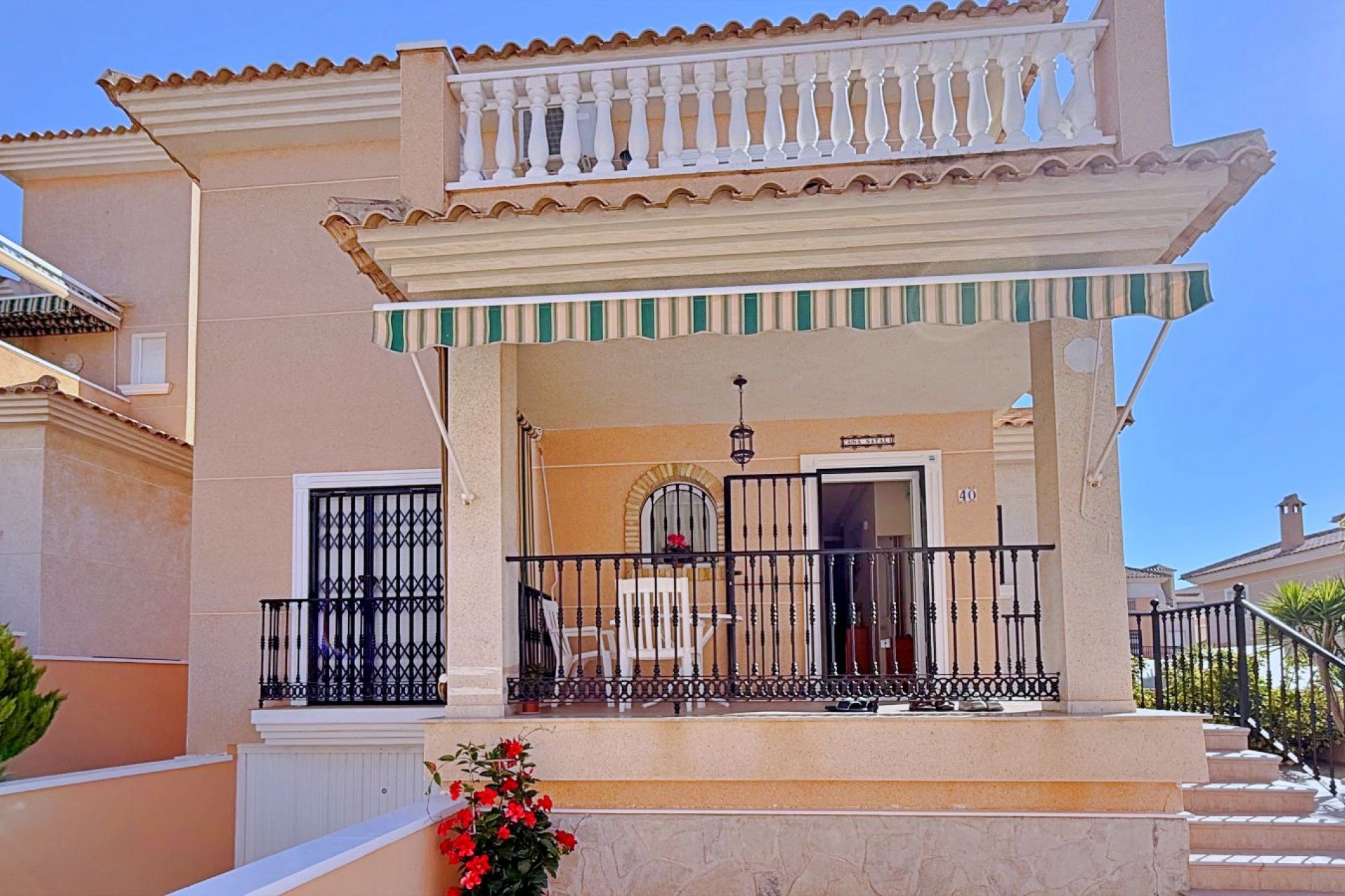 Brukt - Villa -
Orihuela - Inland