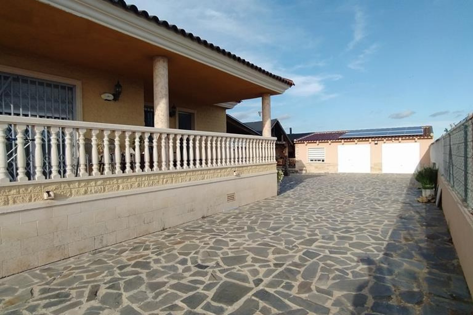 Brukt - Villa -
Orihuela - LOS DESEMPARADOS