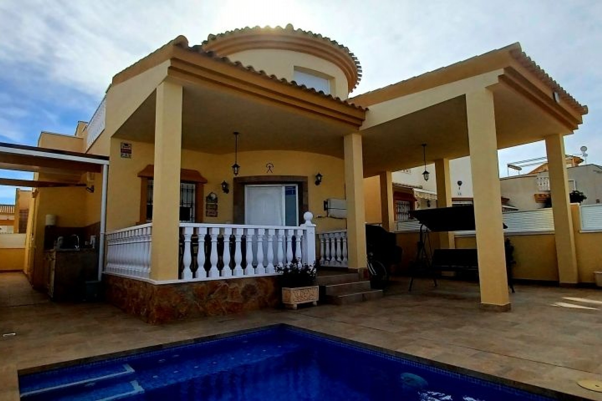 Brukt - Villa -
Pilar de la Horadada - Costa Blanca