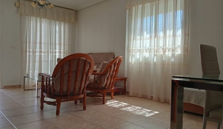 Brukt - Villa -
Pilar de la Horadada - Costa Blanca