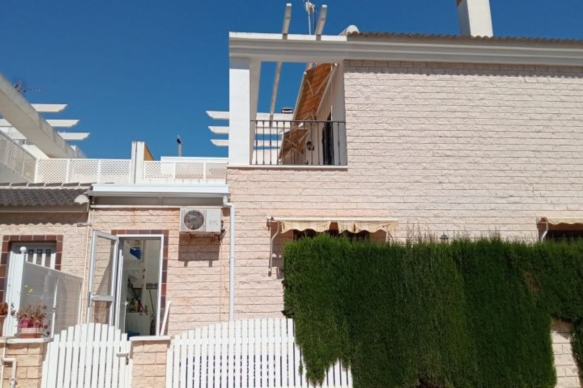 Brukt - Villa -
Pilar de la Horadada - Costa Blanca