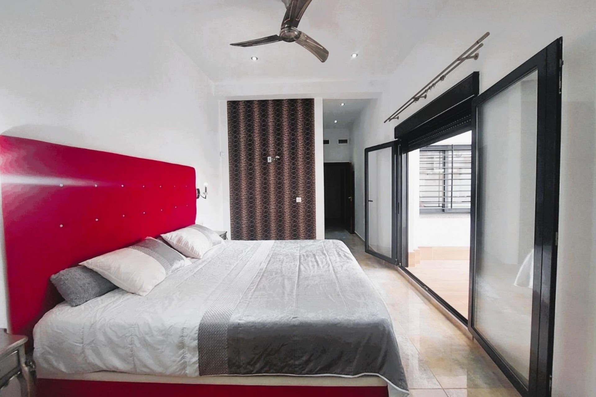 Brukt - Villa -
Pilar de la Horadada - Costa Blanca