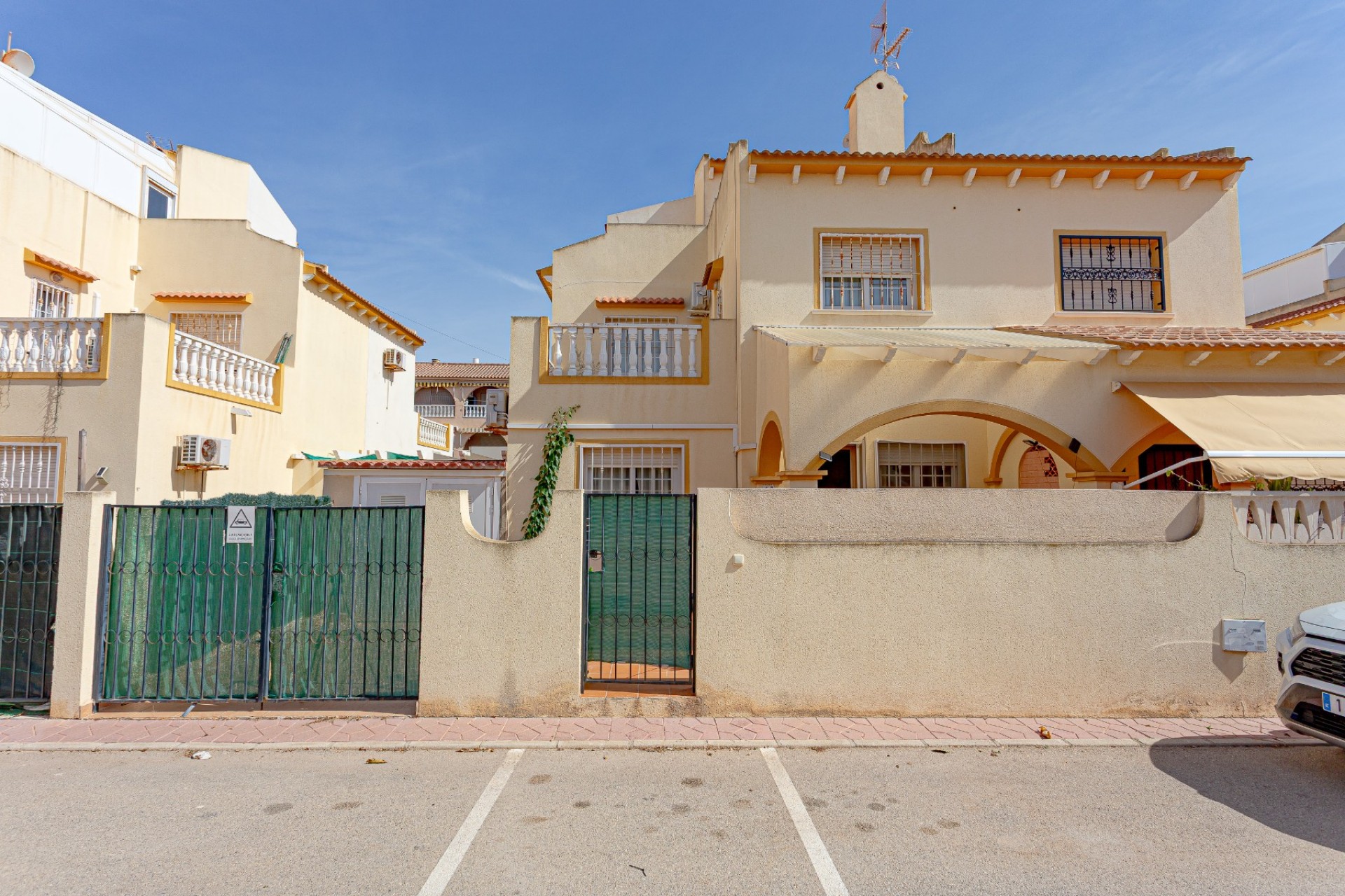 Brukt - Villa -
Pilar de la Horadada - Costa Blanca