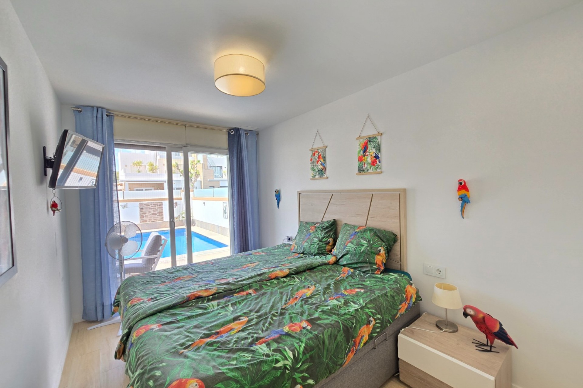 Brukt - Villa -
Pilar de la Horadada - Costa Blanca