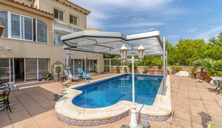 Brukt - Villa -
Pinar de Campoverde - Inland