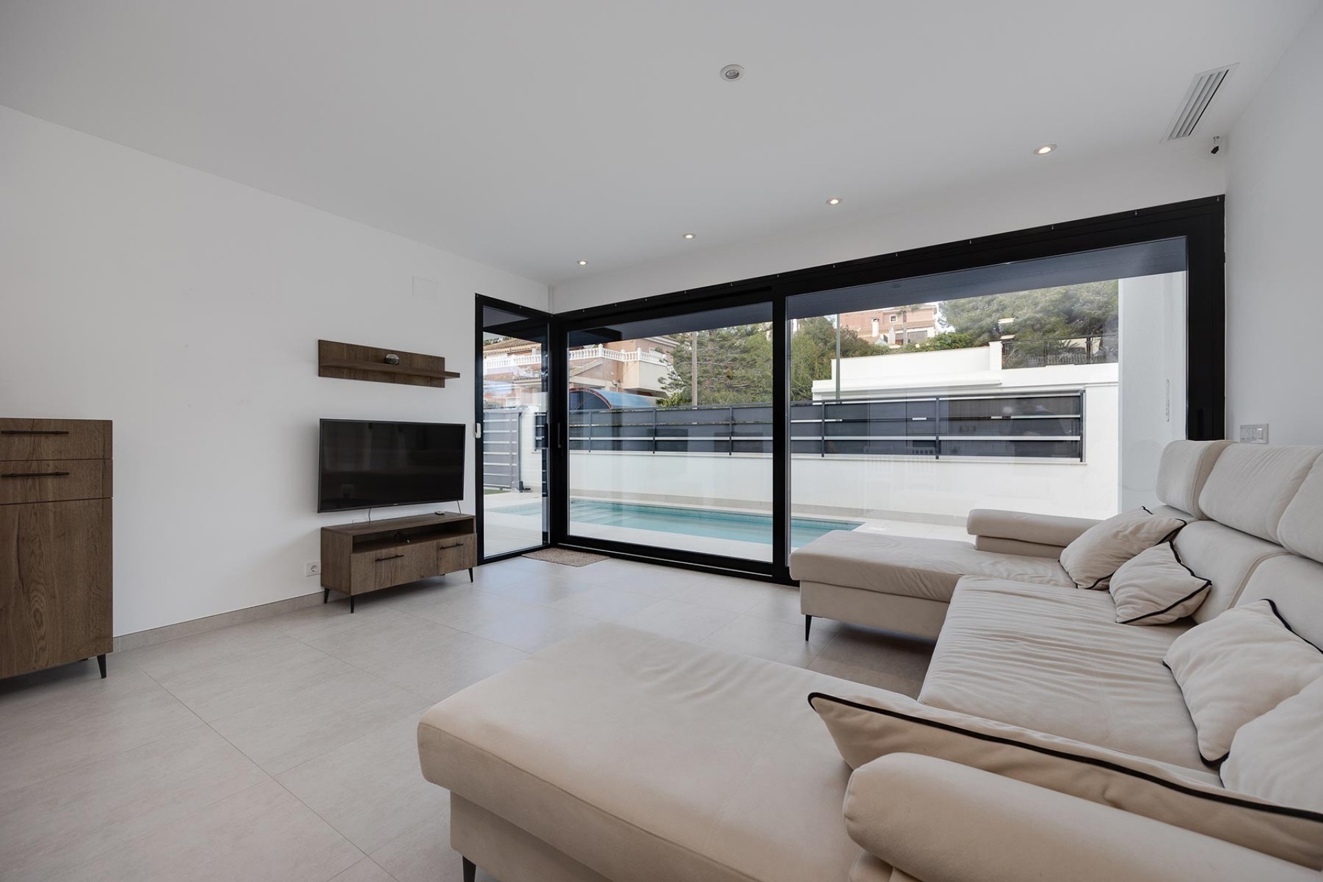 Brukt - Villa -
Pinar de Campoverde - Inland