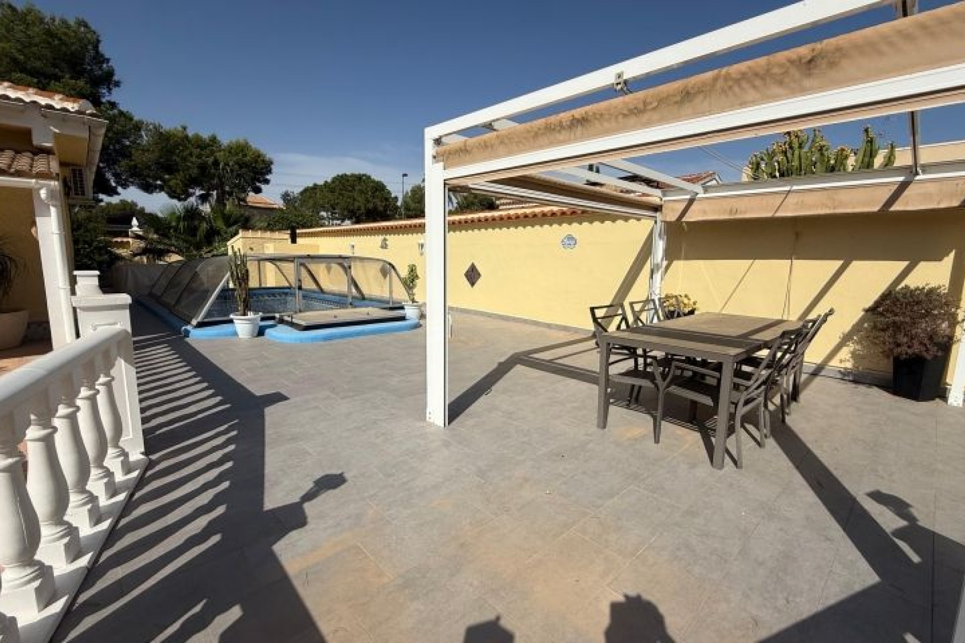 Brukt - Villa -
Pinar de Campoverde - Inland