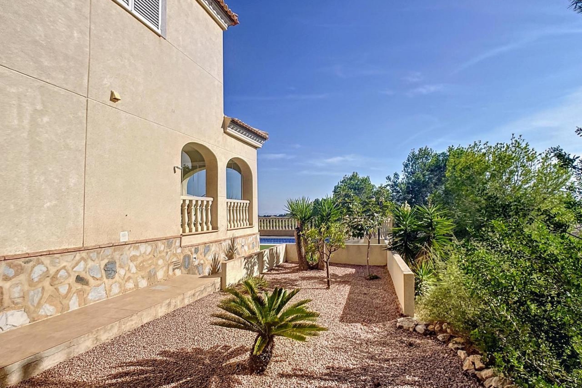 Brukt - Villa -
Pinar de Campoverde - Inland