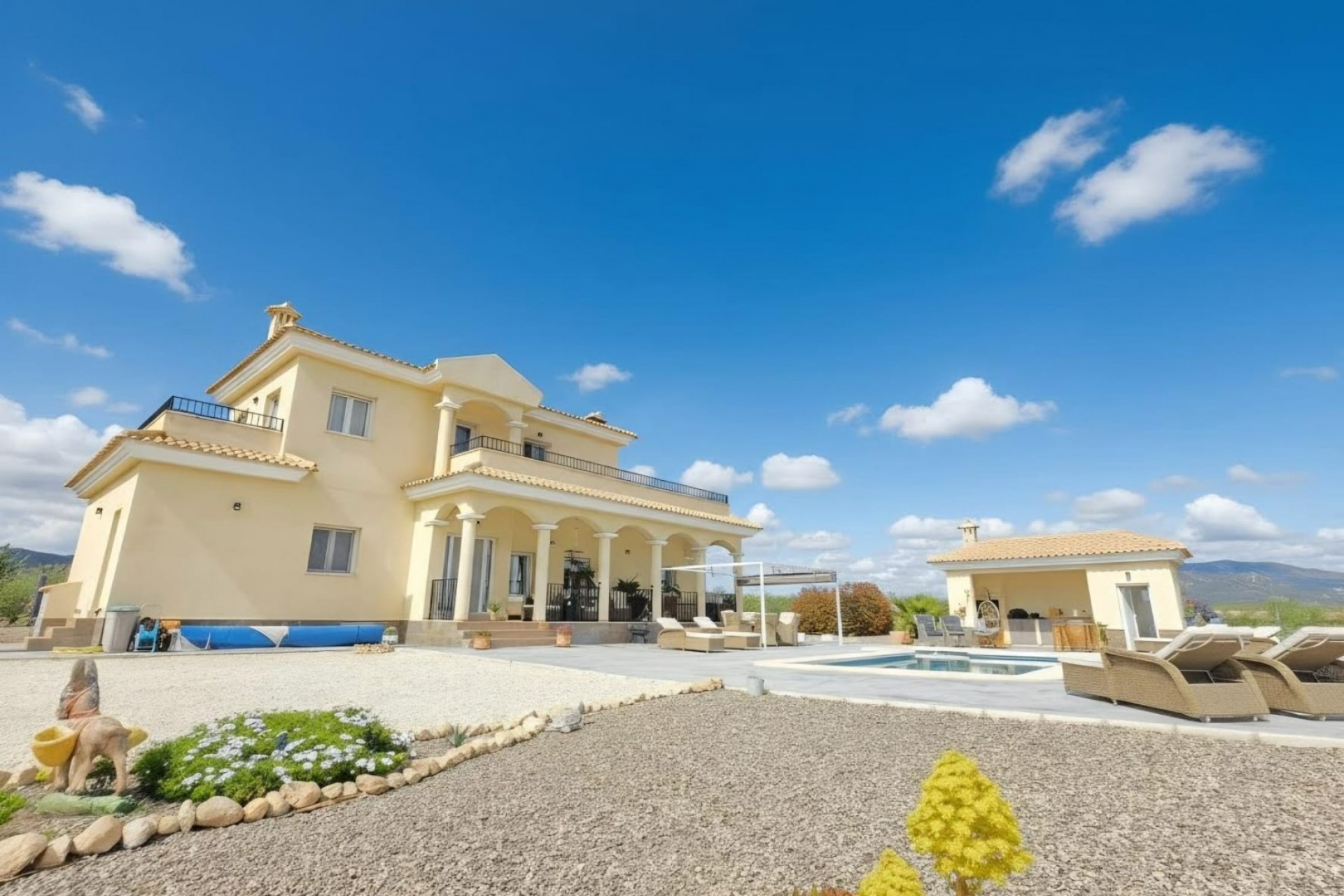 Brukt - Villa -
Pinoso - Inland