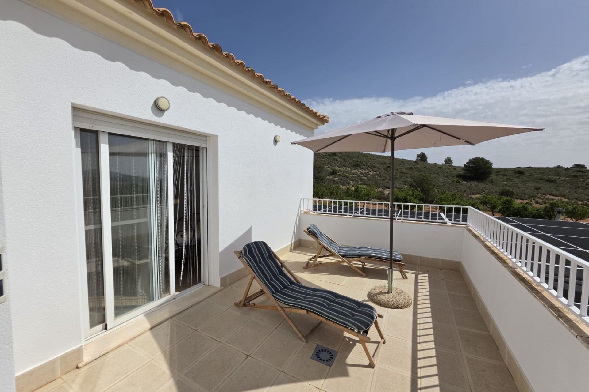 Brukt - Villa -
Pinoso - Inland