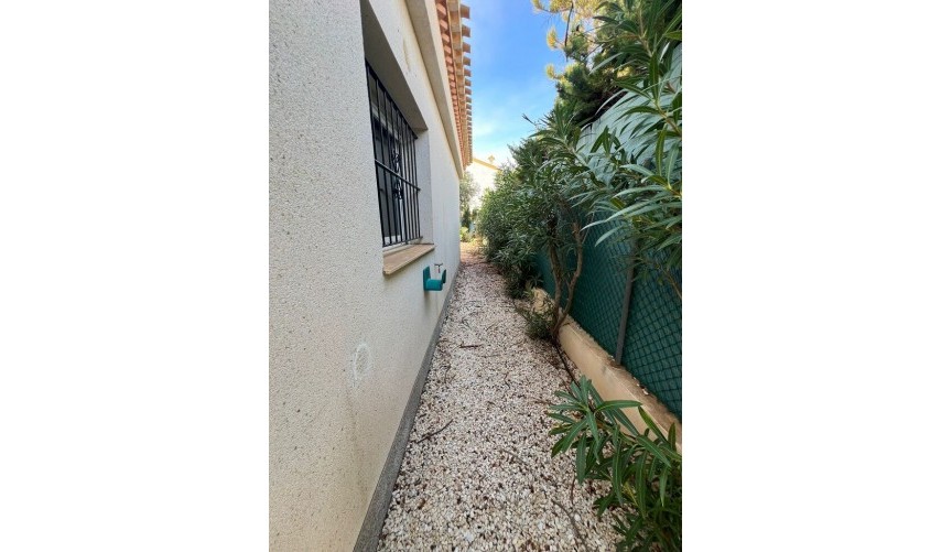 Brukt - Villa -
Playa Flamenca