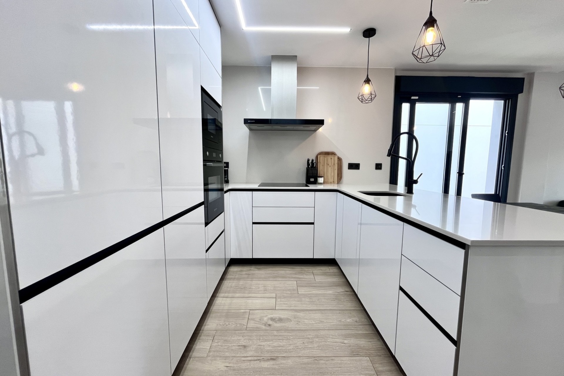 Brukt - Villa -
Punta Prima - Costa Blanca