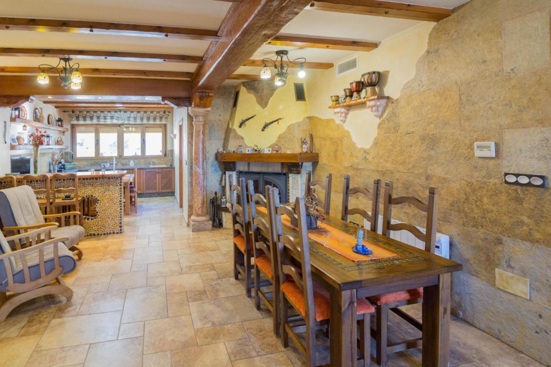 Brukt - Villa -
Redován - Comunidad Valenciana