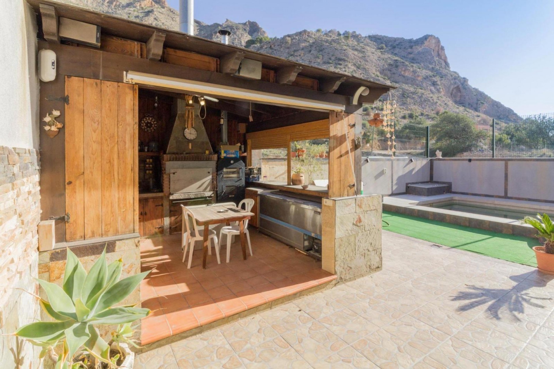 Brukt - Villa -
Redován - Comunidad Valenciana