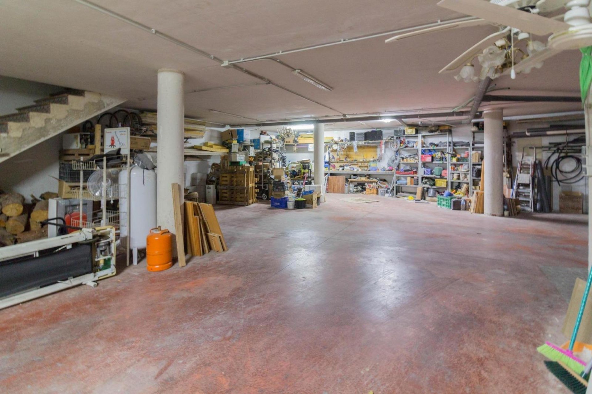 Brukt - Villa -
Redován - Comunidad Valenciana