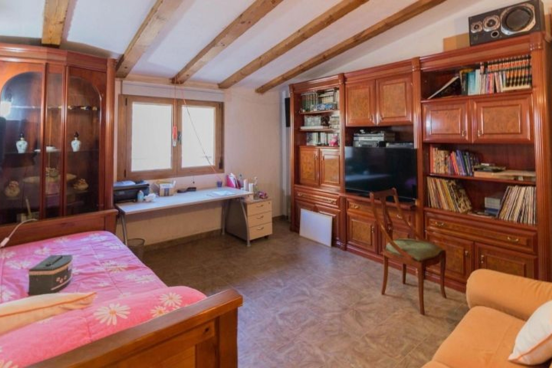 Brukt - Villa -
Redován - Inland