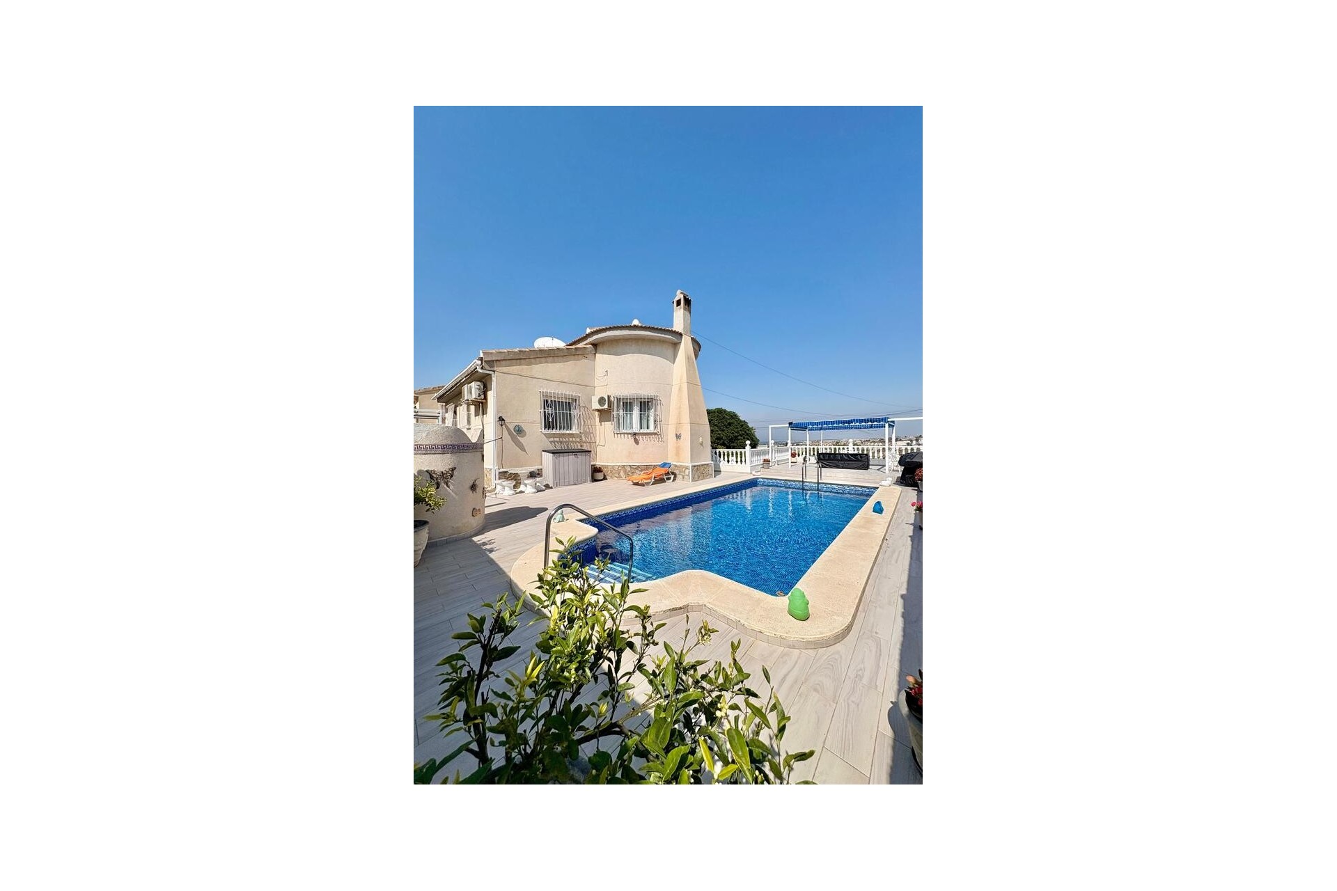 Brukt - Villa -
Rojales - Costa Blanca