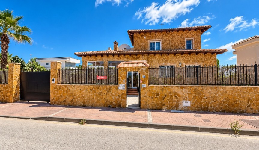 Brukt - Villa -
San Fulgencio - Costa Blanca