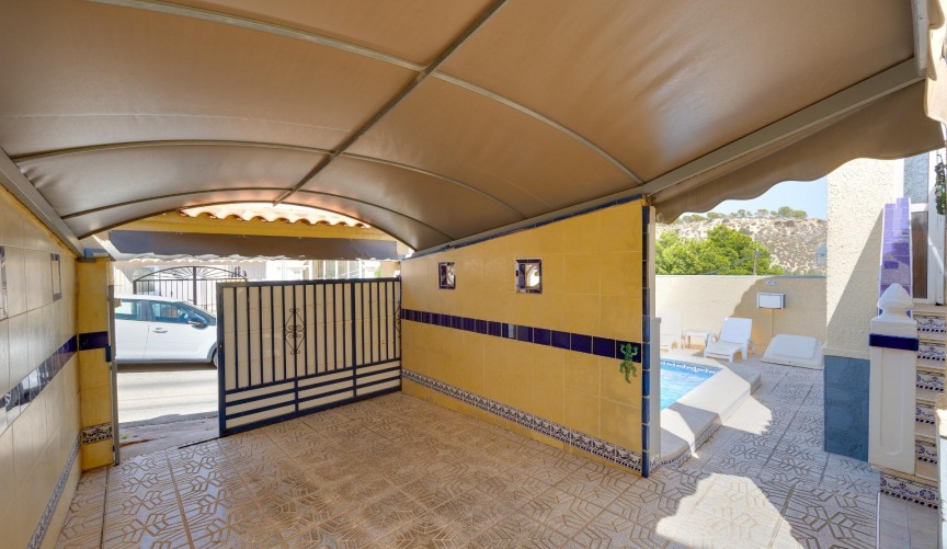 Brukt - Villa -
San Fulgencio - La Marina