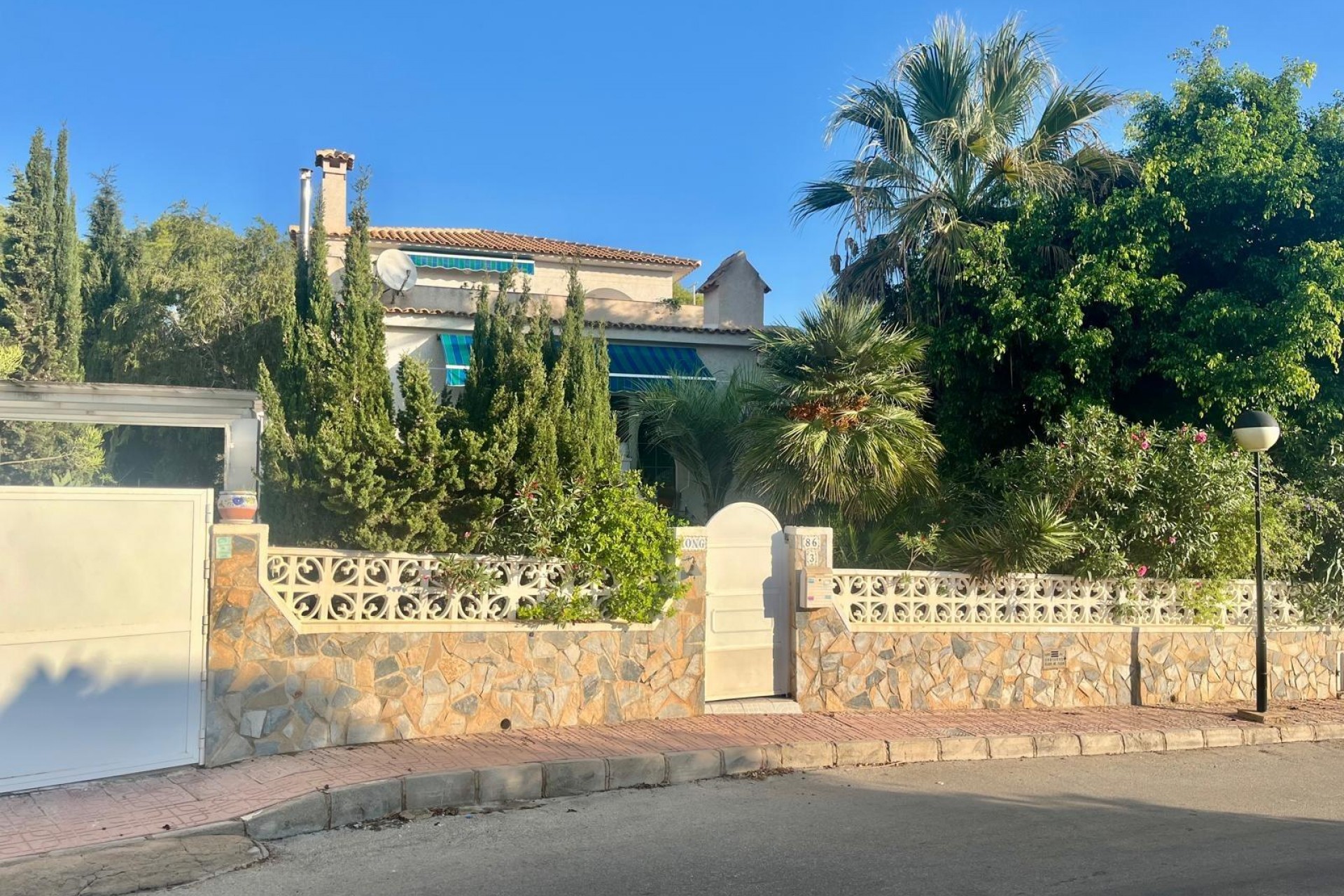 Brukt - Villa -
San Miguel de Salinas - Blue Lagoon