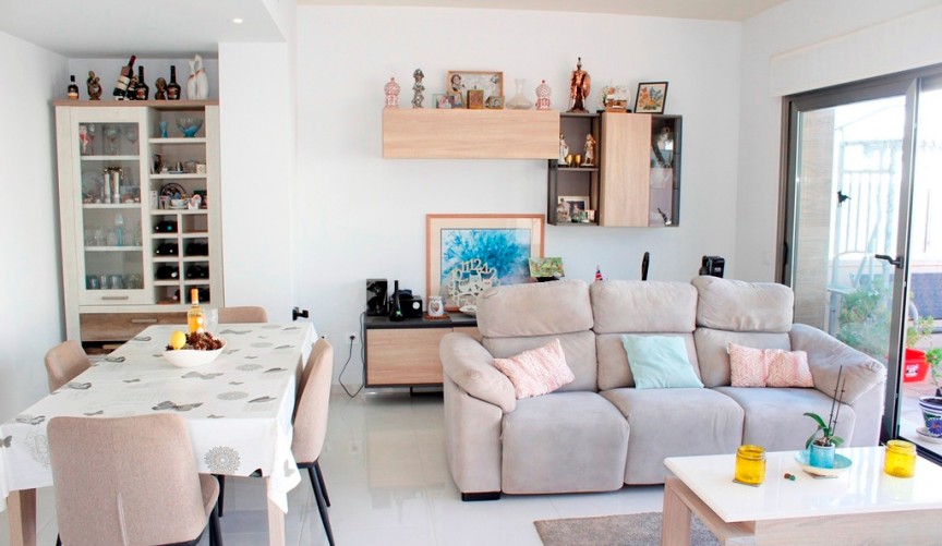 Brukt - Villa -
San Miguel de Salinas - Inland