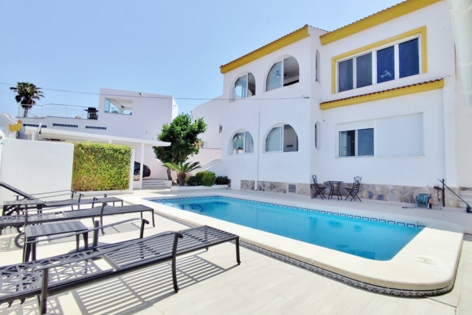 Brukt - Villa -
San Miguel de Salinas - Inland