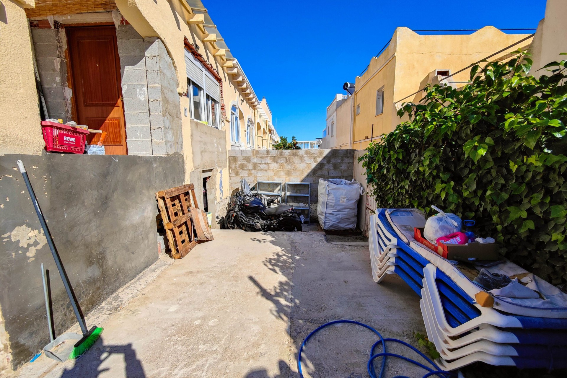 Brukt - Villa -
San Miguel de Salinas - Inland