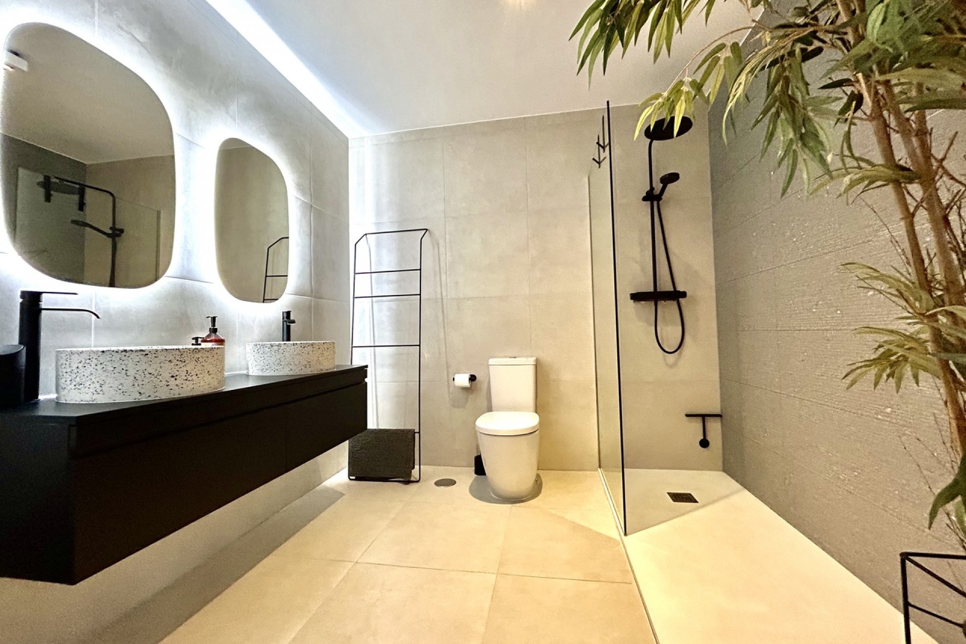 Brukt - Villa -
San Miguel de Salinas - Inland