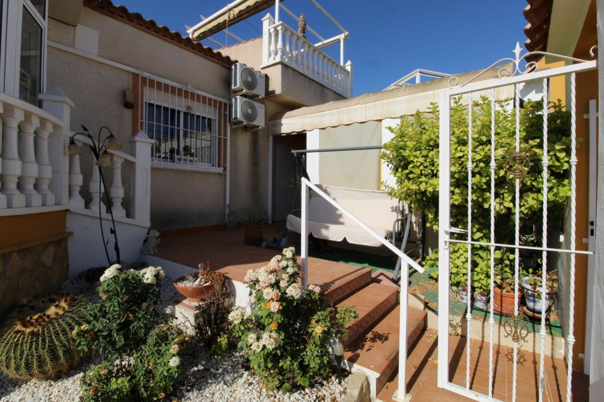 Brukt - Villa -
San Miguel de Salinas - Inland