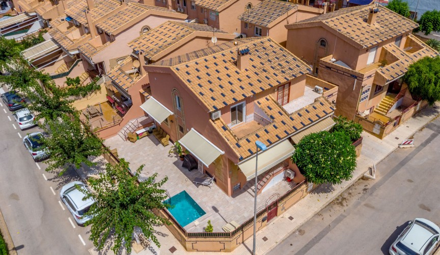 Brukt - Villa -
Torre de la Horadada - Costa Blanca