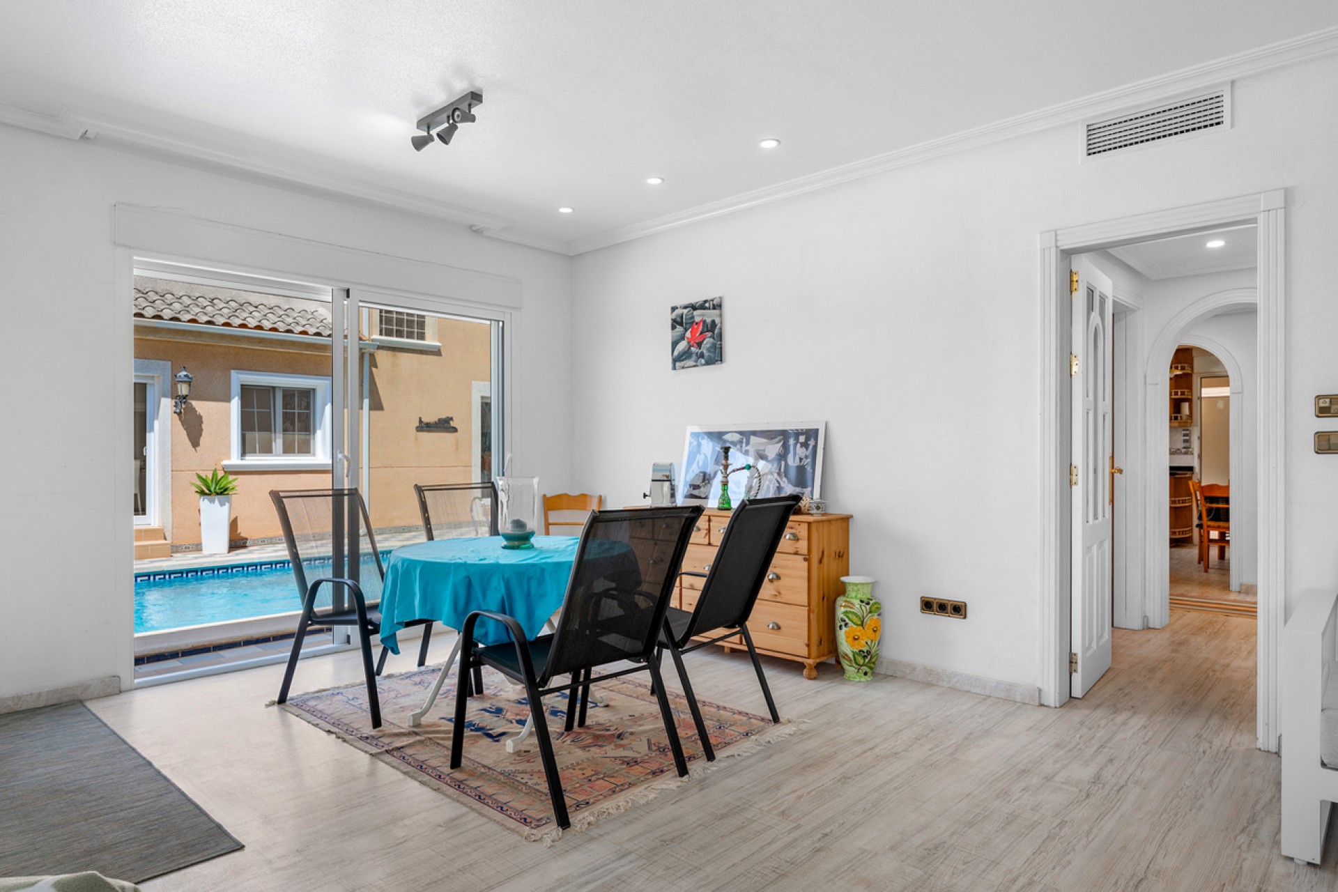 Brukt - Villa -
Torre de la Horadada - Costa Blanca