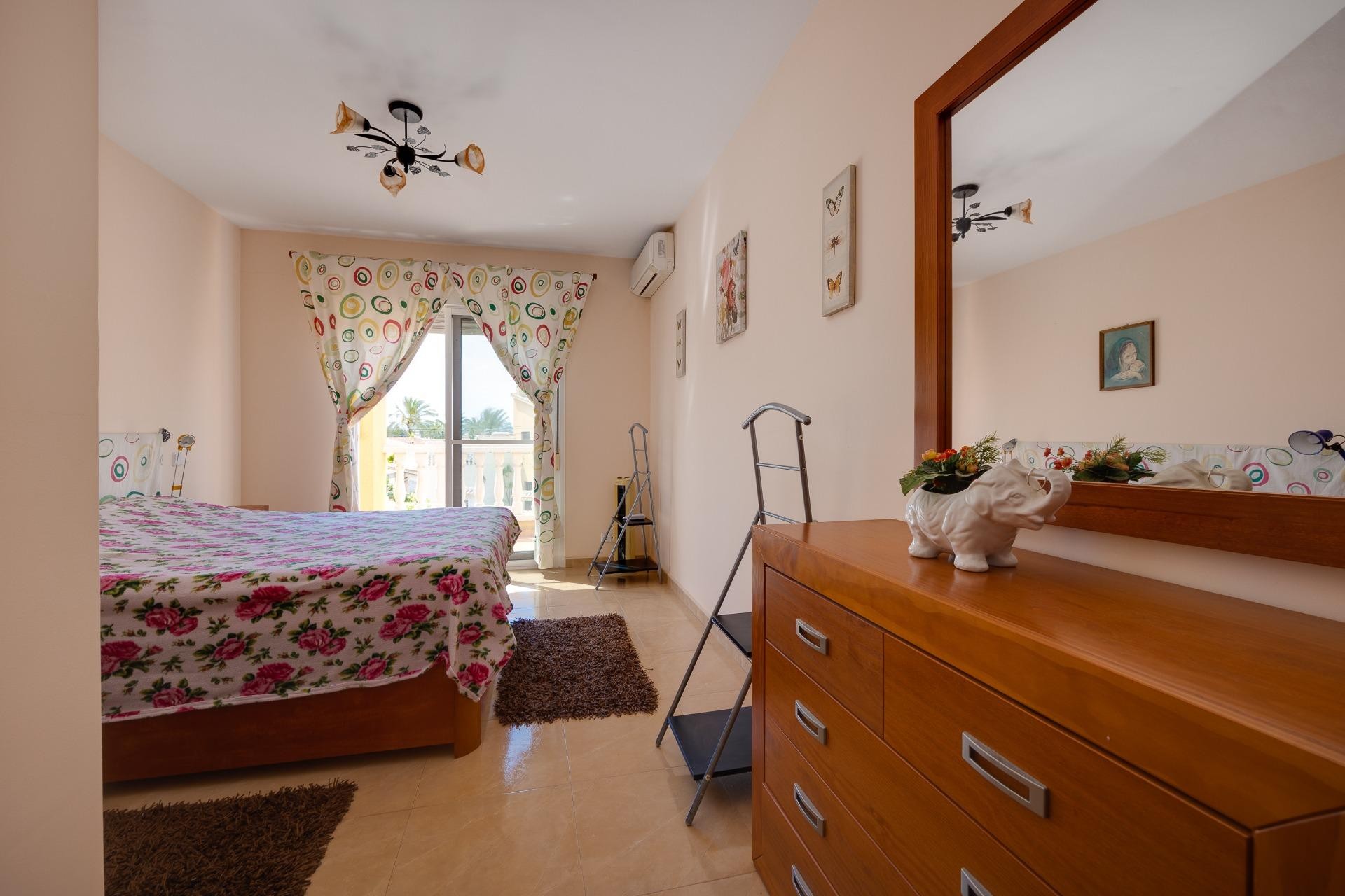 Brukt - Villa -
Torrevieja - aguas nuevas