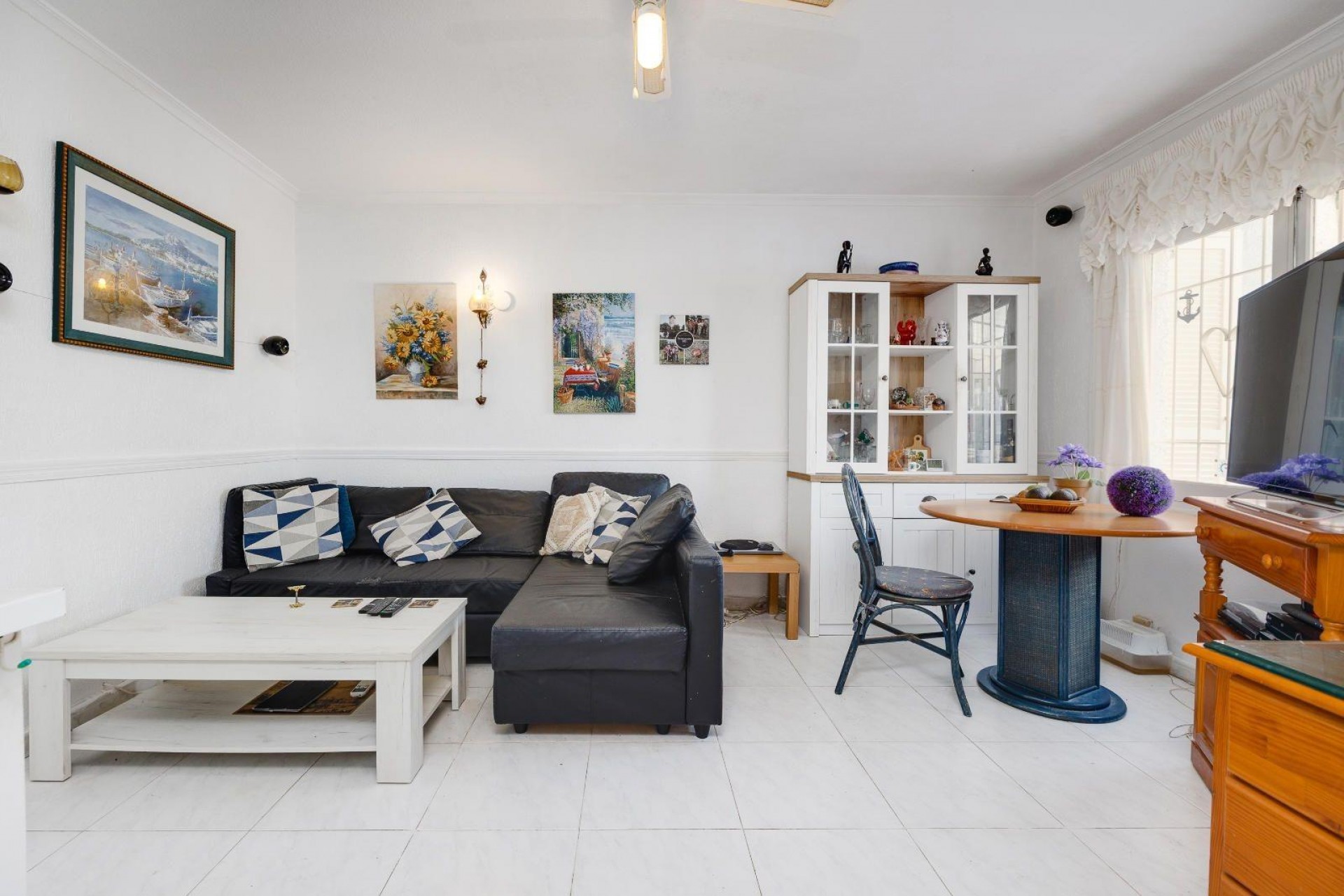 Brukt - Villa -
Torrevieja - Calas Blanca