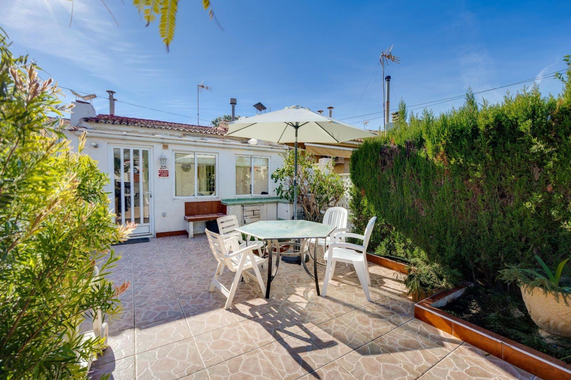 Brukt - Villa -
Torrevieja - Calas Blanca