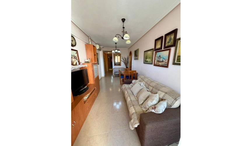 Brukt - Villa -
Torrevieja - Centro