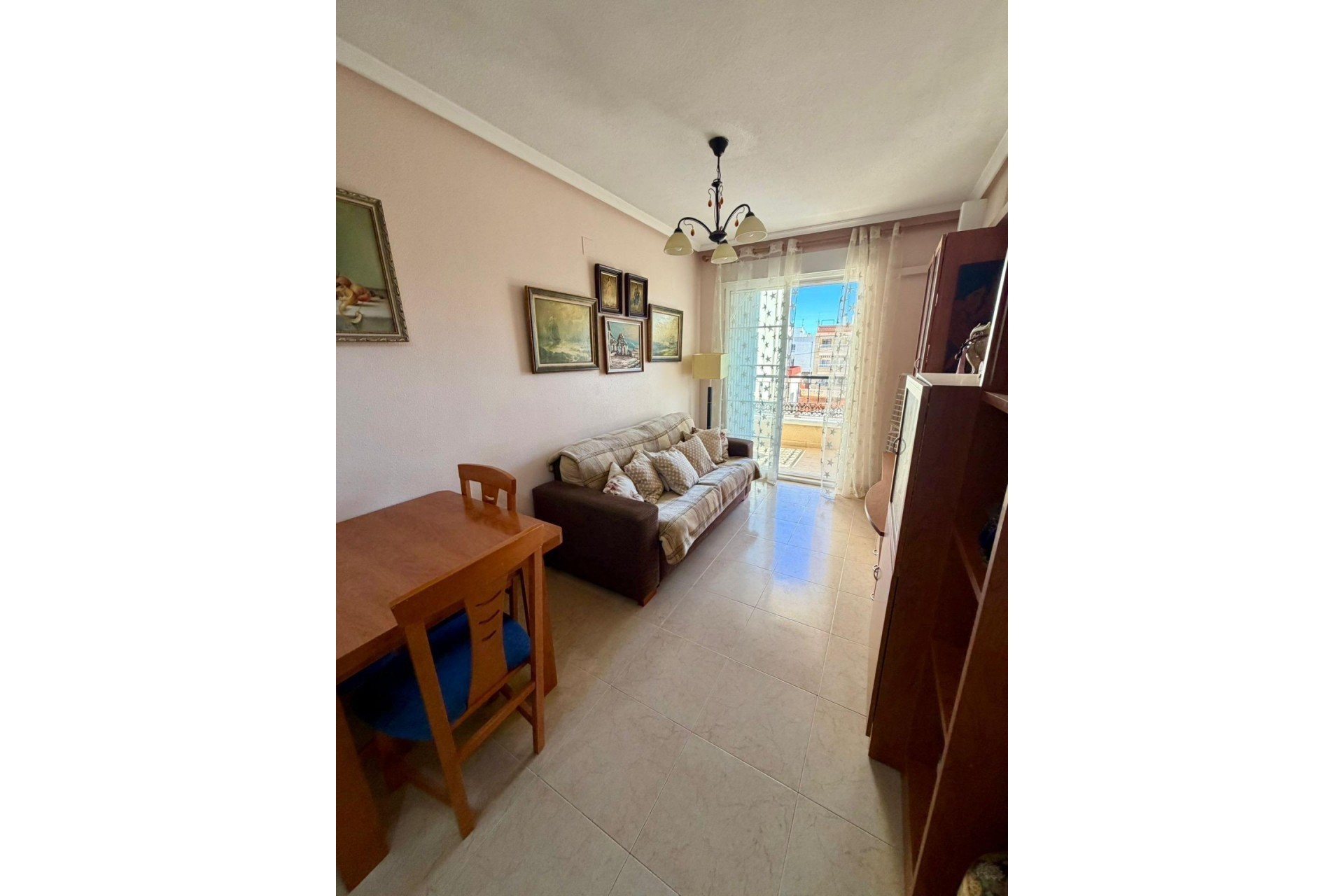 Brukt - Villa -
Torrevieja - Centro