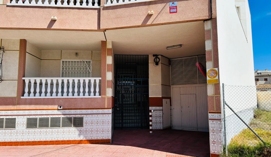 Brukt - Villa -
Torrevieja - Costa Blanca