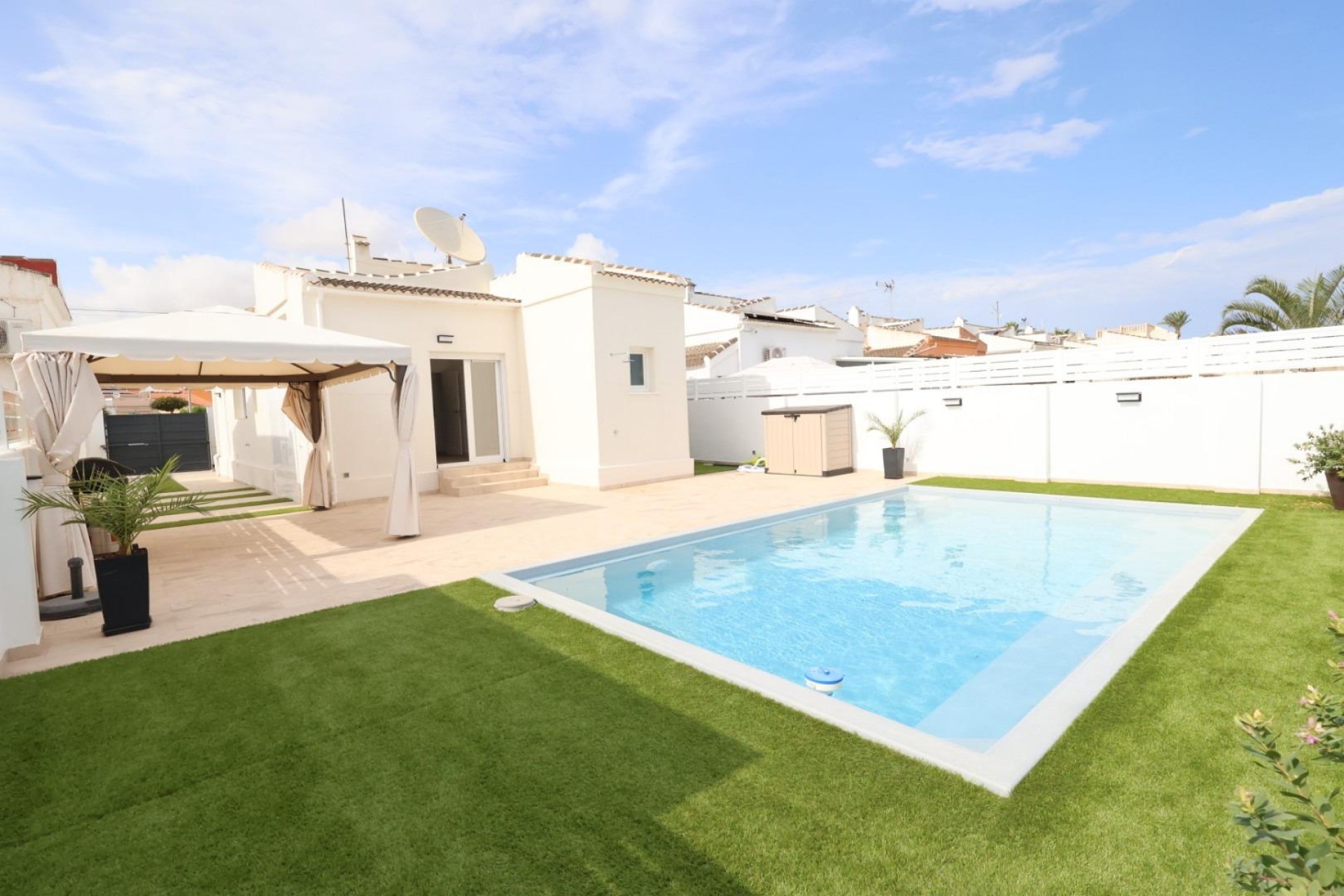 Brukt - Villa -
Torrevieja - Costa Blanca