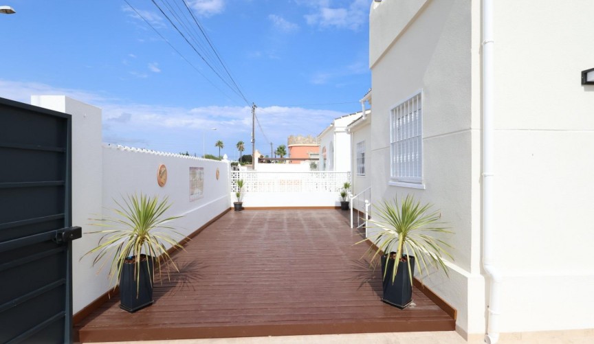 Brukt - Villa -
Torrevieja - Costa Blanca