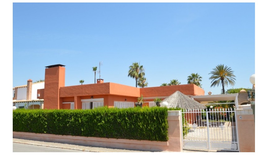 Brukt - Villa -
Torrevieja - Costa Blanca