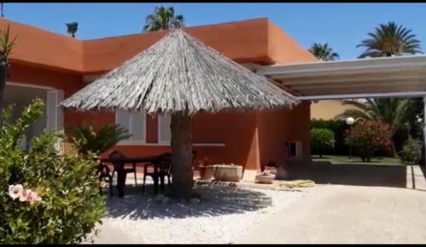 Brukt - Villa -
Torrevieja - Costa Blanca