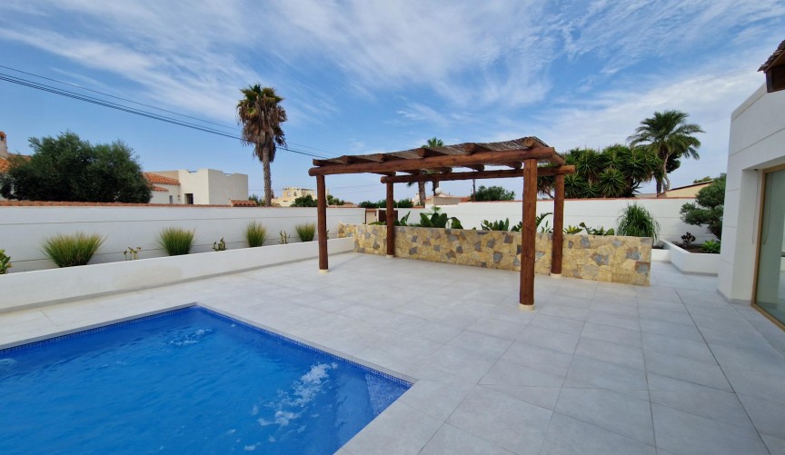 Brukt - Villa -
Torrevieja - Costa Blanca