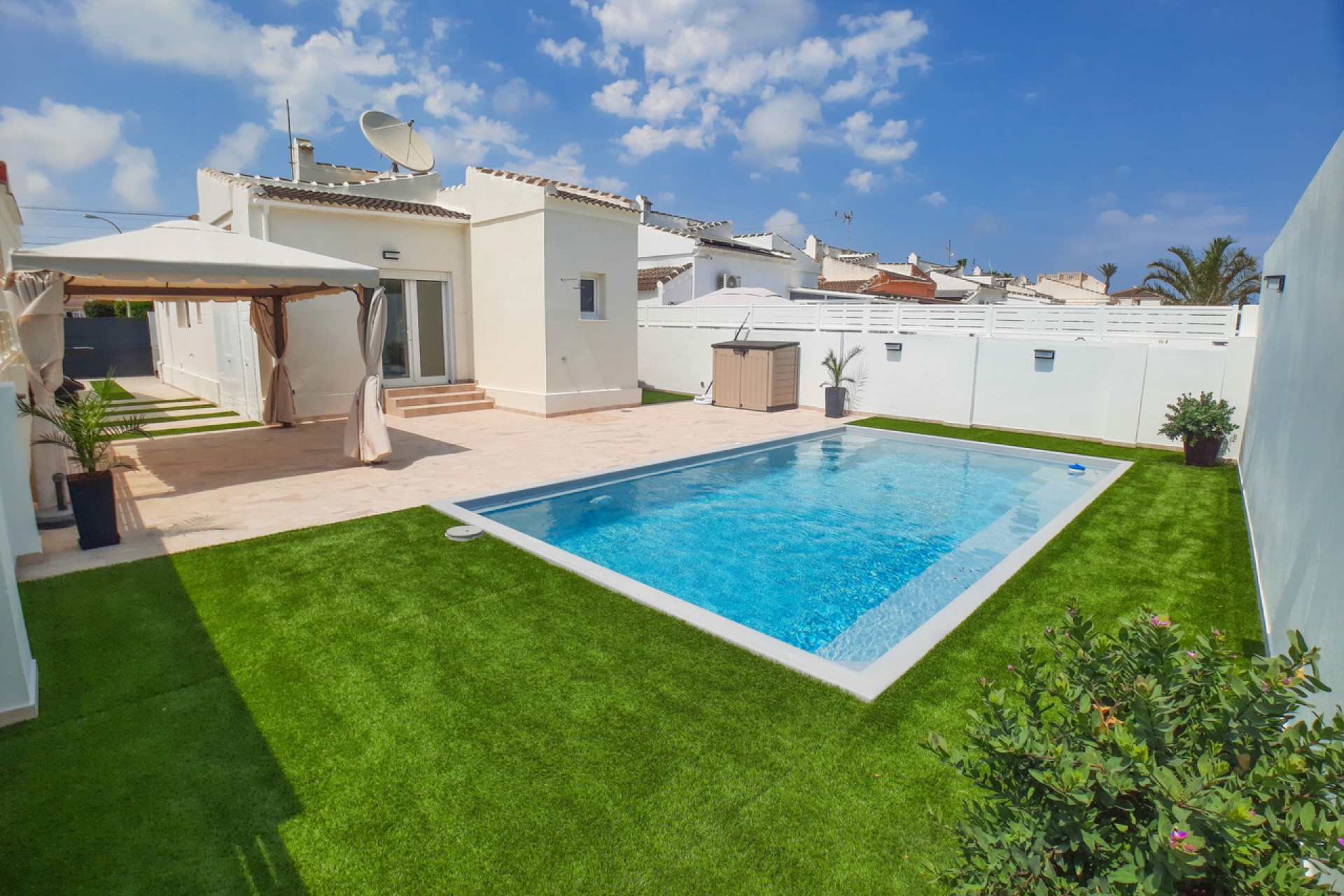 Brukt - Villa -
Torrevieja - Costa Blanca